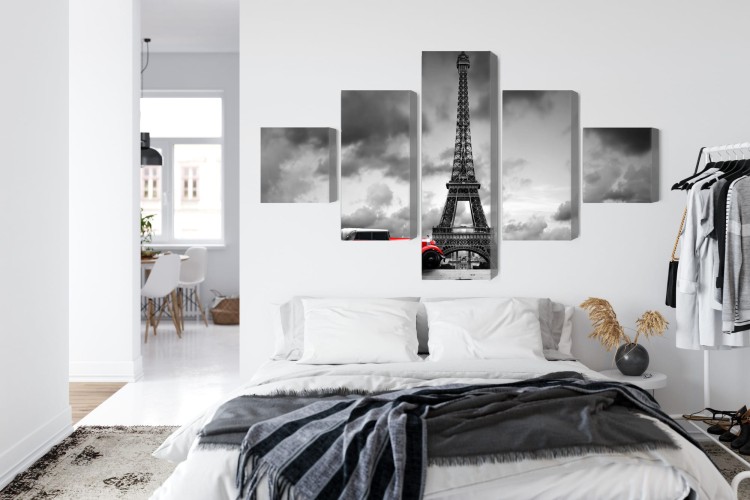 Obraz Wieloczęściowy Czarno-Biały Widok Na Wieżę Eiffla I Samochód Retro